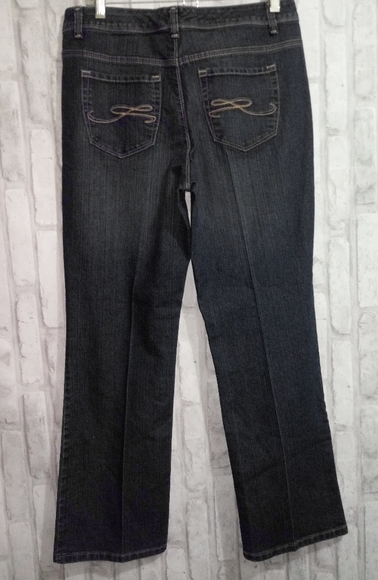 Style & Jean Co womans straight leg blue j… - Picture 3 of 6